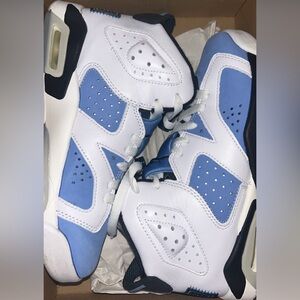 Gradeschool Jordan 6 size 4.5y